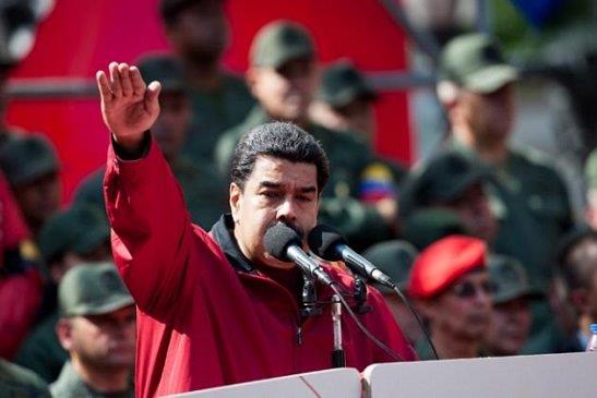 Maduro demandará a la AN por usurpación de funciones y traición a la Patria