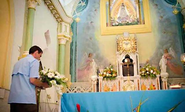 Maduro y sus hordas armadas no impedirán que Capriles le rinda tributo a la Virgen”.