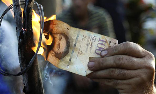 Miles de comercios cierran en Venezuela por la falta de efectivo y los saqueos