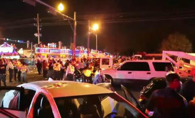 Vehículo se abalanza sobre multitud en Nueva Orleans (EEUU) y deja 12 heridos