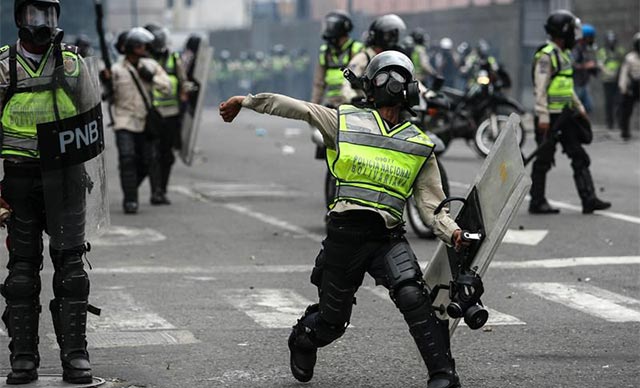 Periodistas fueron blanco de la represión dictatorial este 26-A