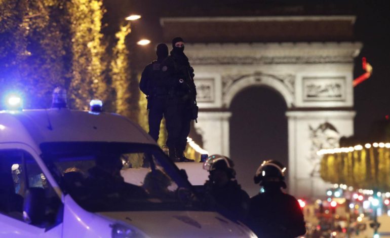 Terroristas de ISIS atacan nuevamente a París