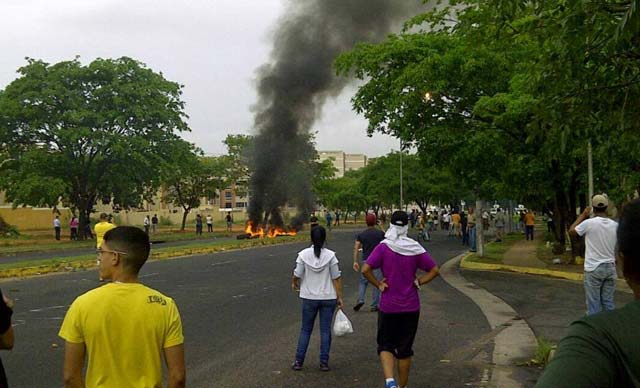 Bolívar amaneció con protestas y fuerte presencia militar