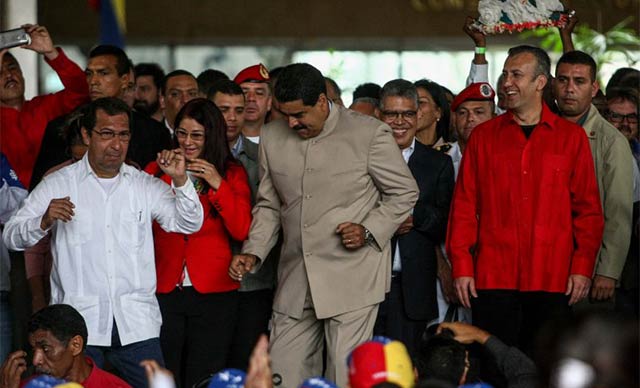 ¡Ladrón! ¡Rata! Así le gritaban a Adan Chávez en Ecuador (Video)