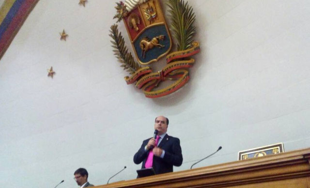 Julio Borges denunciará crisis venezolana ante el Parlamento Europeo