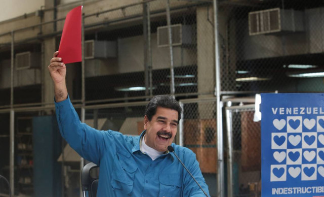 Maduro firma decreto para elegir Asamblea que apruebe nueva «Constitución»