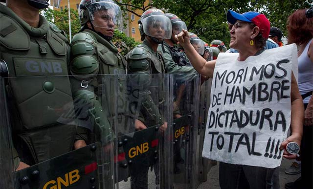 AP EXPLICA: ¿Qué es la asamblea constituyente de Venezuela?