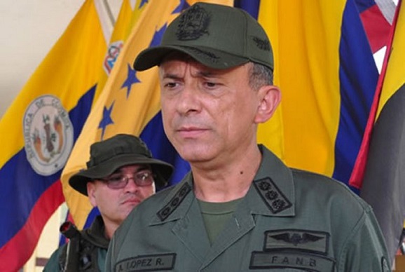 Mayor General chavista explica la verdad detrás de su renuncia al Consejo de Defensa de la Nación (DOCUMENTO)