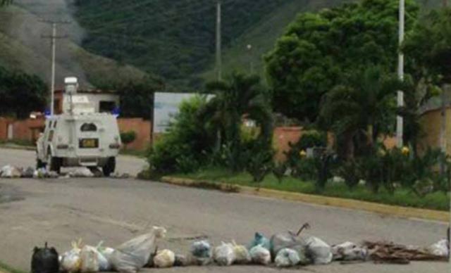 Hombre murió en Aragua por infarto luego que la GNB lanzara lacrimógena a su casa